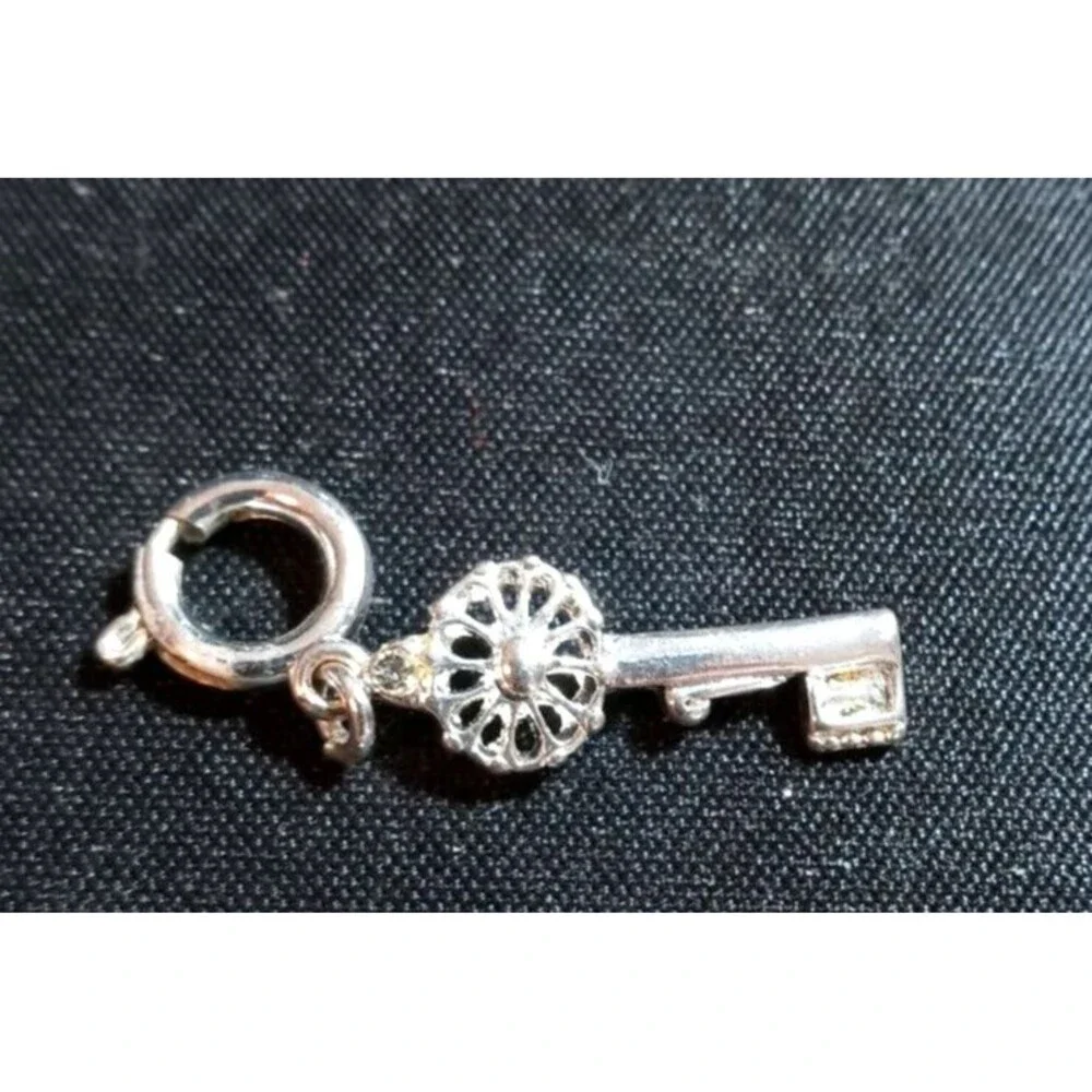 New Sterling Silver Key Charm for Bracelet or Pendant Gift Love - Picture 3 of 5